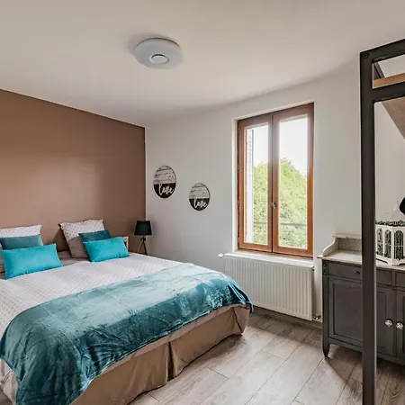 De La Liberte Apartment