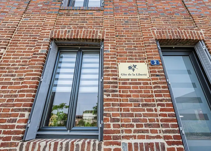 De La Liberte Apartment